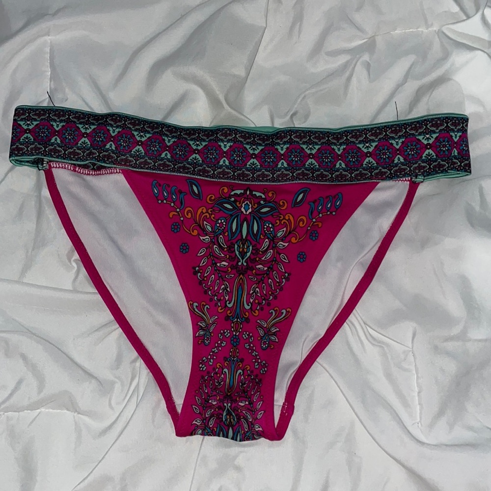 Colorful bathing suit. Size medium